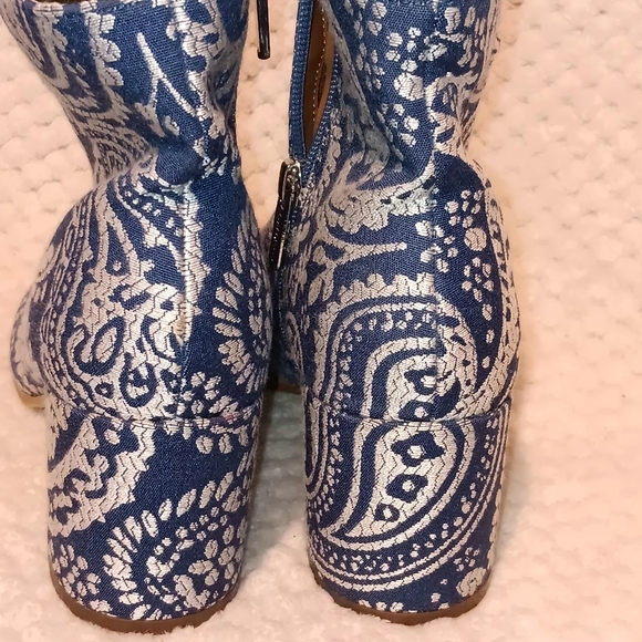 Blue Paisley Ankle Boots Size 9 - Picture 3 of 10